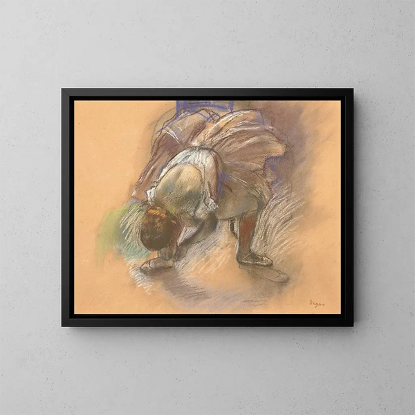 Danseuse ajustant son chausson - Edgar Degas — quadro incorniciato alla parete