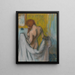 Donna con un asciugamano - Edgar Degas — quadro incorniciato alla parete