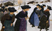 Lausanne Filles allant à la messe - Ernest Bieler — vista dell’opera