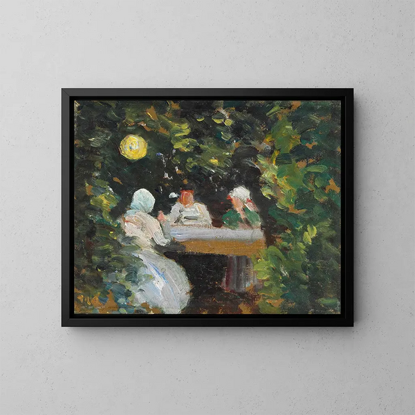 Insieme nel giardino una sera d'estate sotto la lampada - Michael Ancher — quadro incorniciato alla parete