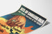 Poster pubblicitario vintage antispionaggio con puzzle e mano nazista