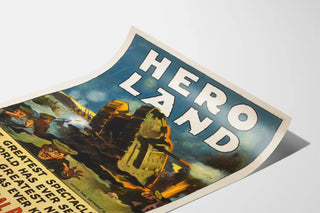 Poster Vintage Hero Land - Spettacolo Storico di Guerra
