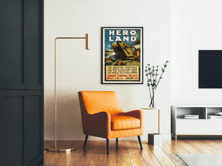 Poster Vintage Hero Land - Spettacolo Storico di Guerra