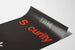Poster IBM Security Leak design minimalista